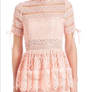 ❌SOLD❌Beautiful lace Juliana top by ALEXIS
